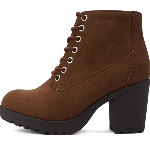 Soda Brown Faux- Suede Lug Sole Chunky Heel Ankle Bootie Lace up Side Zipper 8.5 - Picture 2 of 10